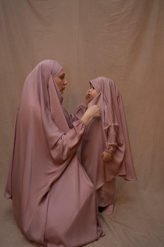 Coraal adult prayer gown from "Mommy and me prayer khimar collection" in light pink - ANNAH HARIRI