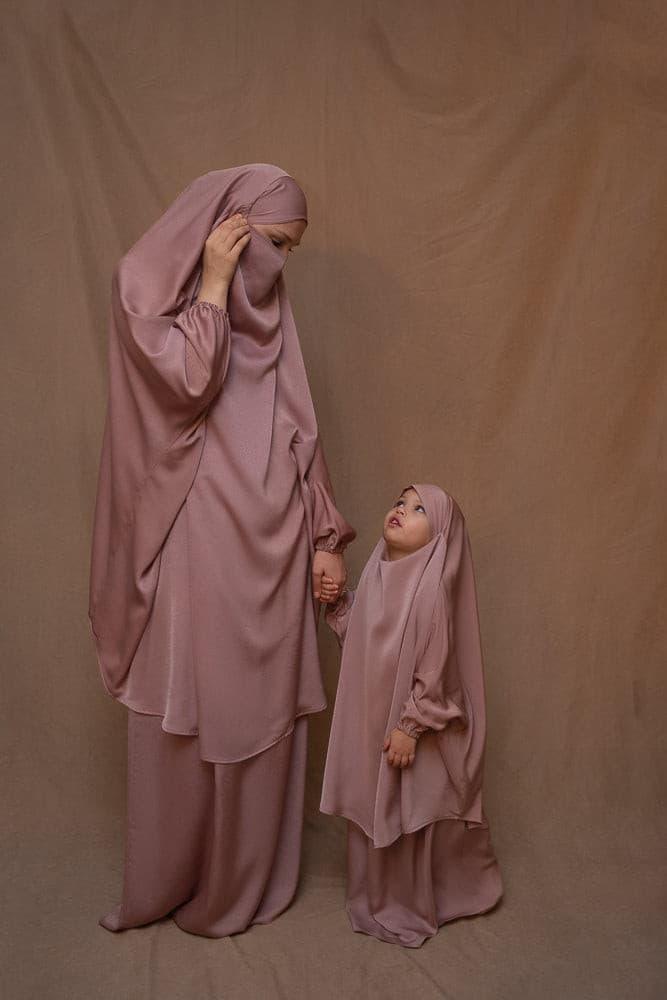 Coraal adult prayer gown from "Mommy and me prayer khimar collection" in light pink - ANNAH HARIRI